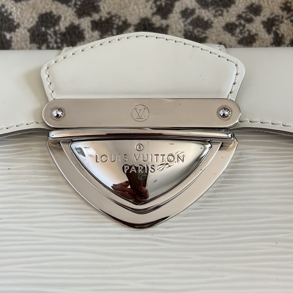 Louis Vuitton Epi Leather Montaigne Clutch Bag - Picture 5 of 15